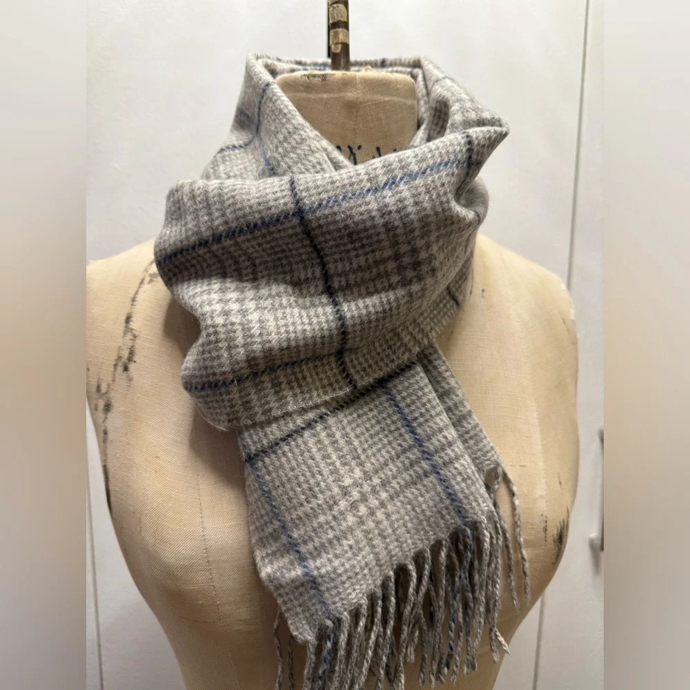 Enzo Mantovani Cashmere Soft Warm Winter Scarf